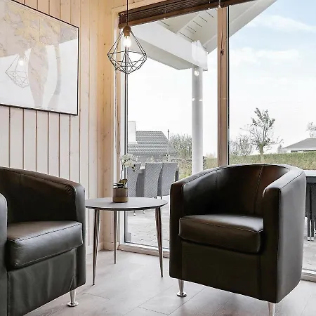 18 Person In Holiday home *