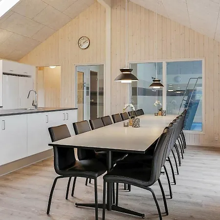 Holiday home 18 Person In *