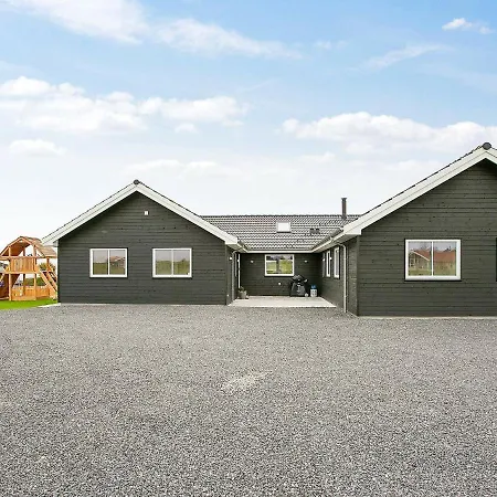 18 Person In Holiday home *