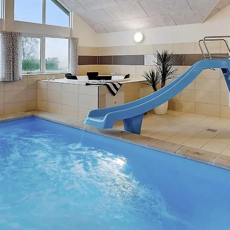 펜션 18 Person In *