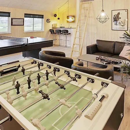 18 Person In Fåborg