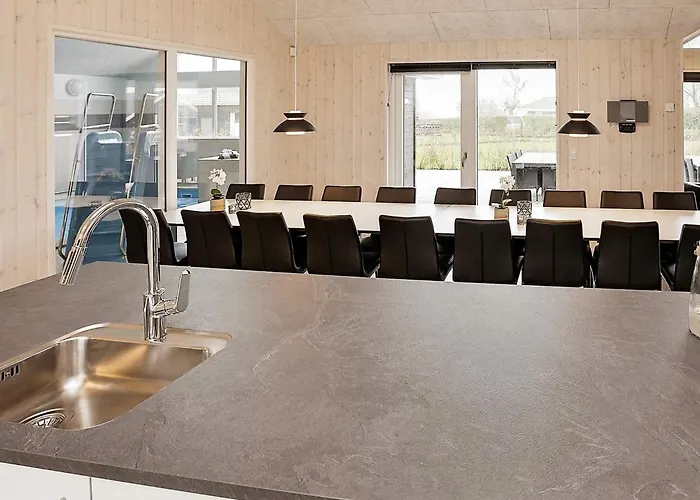 18 Person In Fåborg