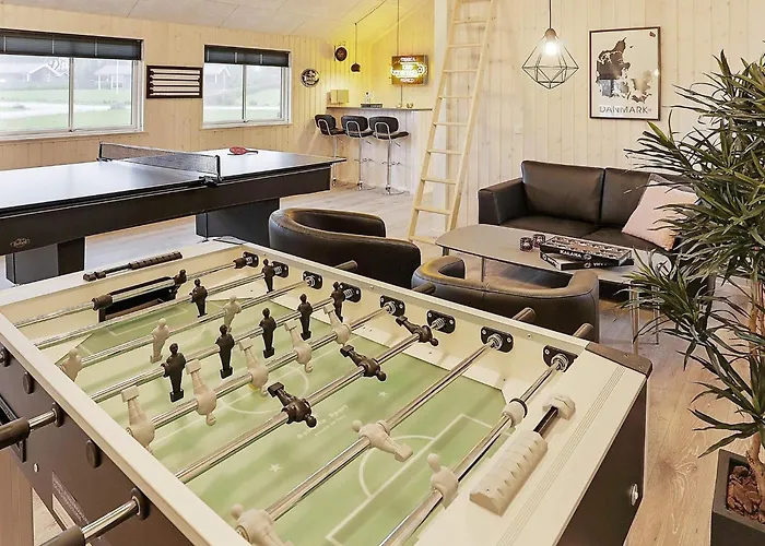 18 Person In Fåborg